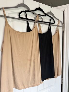Cacique Camisole Tank Top Bundle of 3 22/24 (1- Black, 2- Nude) Stretch Basic